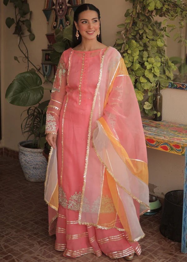 Hem - Lotus Outfit